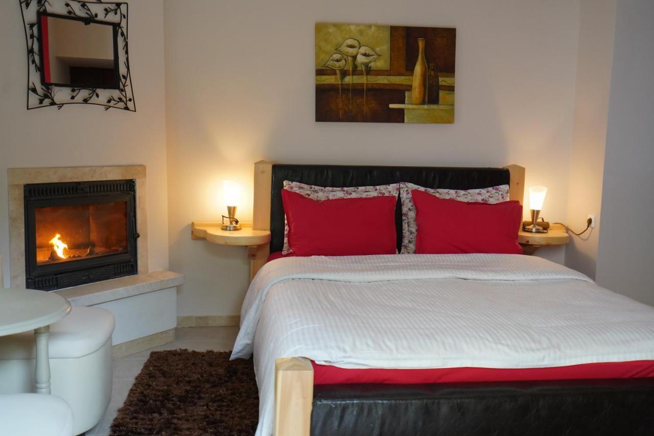 Guesthouse Liogerma Káto Loutrákion Eksteriør billede